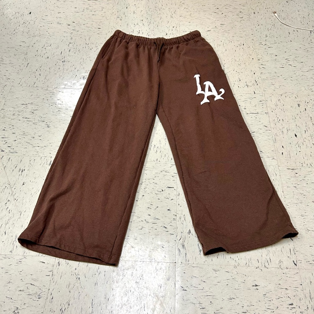 Y2K comfortable brown wide leg LA women’s sweatpants
